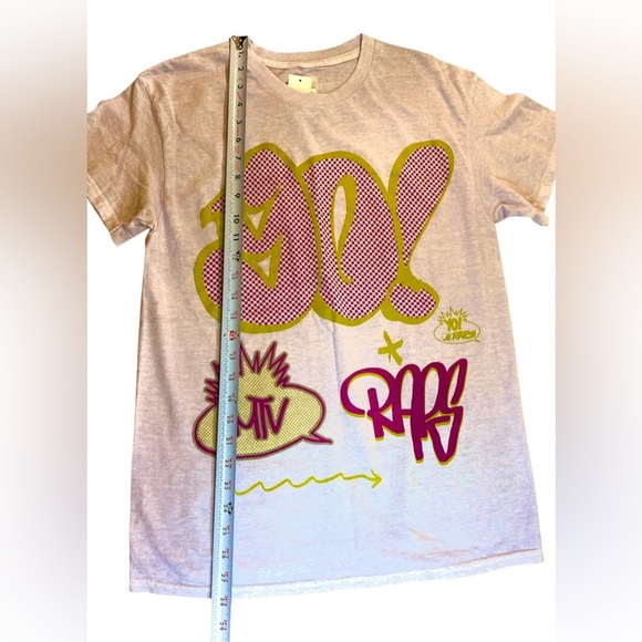 MTV - Yo MTV Raps Graffiti Logo T-Shirt, Color Mauve, Unisex, Medium - Picture 3 of 6